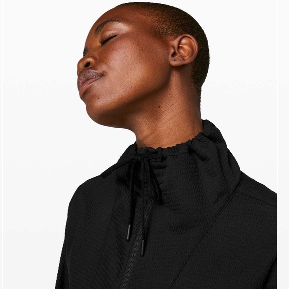 Lululemon Top - Picture 16 of 16